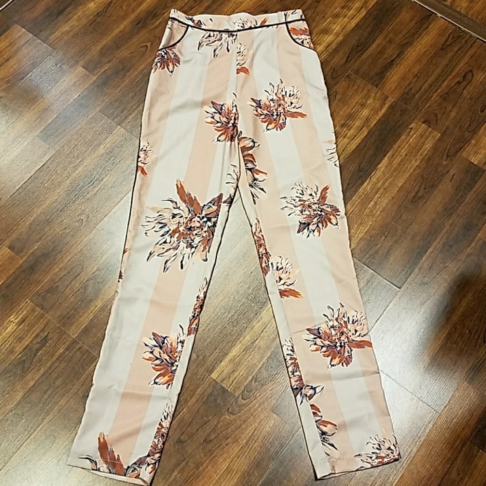Alter. Pants